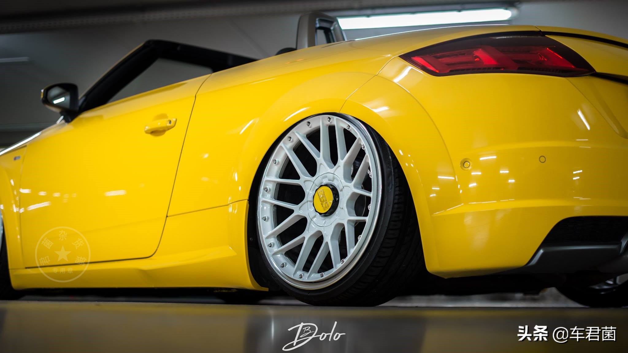 奥迪tt黑武士配白色轮毂,奥迪tt改怎么样的轮毂