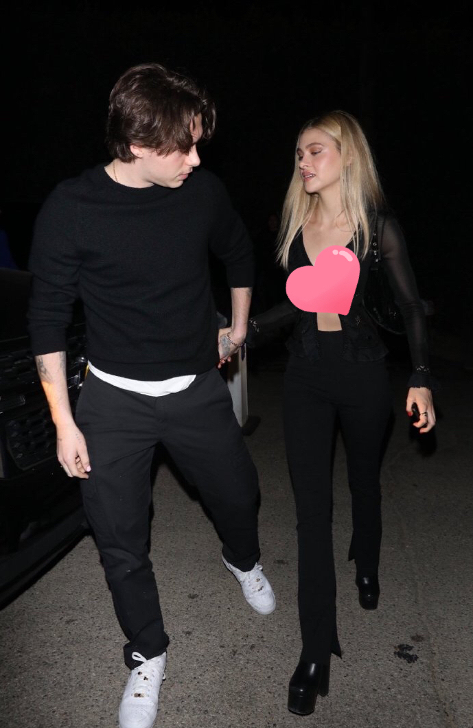 贝嫂大儿子最新照片,贝嫂和二儿子秀恩爱的视频