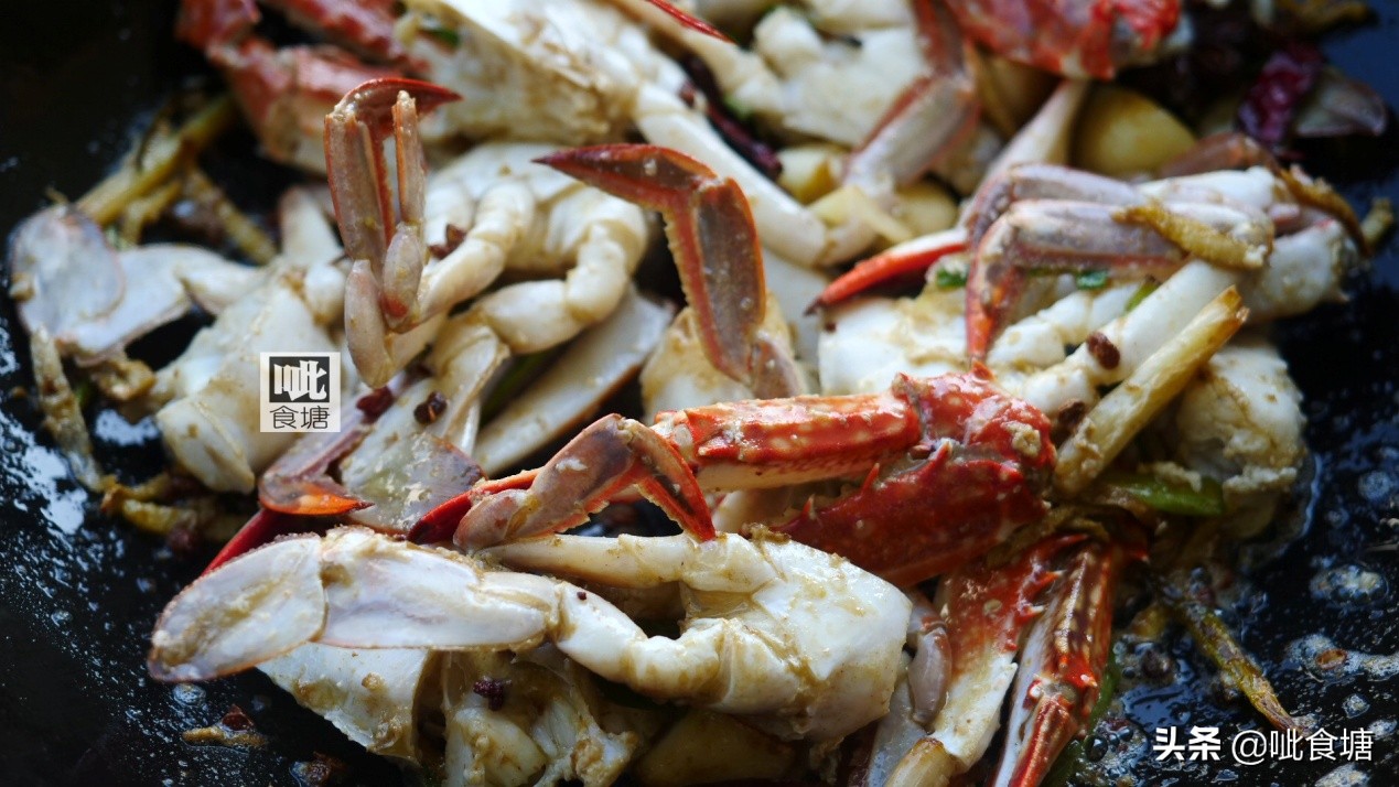 螃蟹怎么炒又肥又大,螃蟹跟什么炒好吃呢
