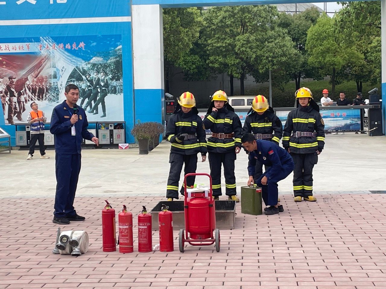 贵阳奥体中心二期,贵阳奥体中心二期工程最新进度图