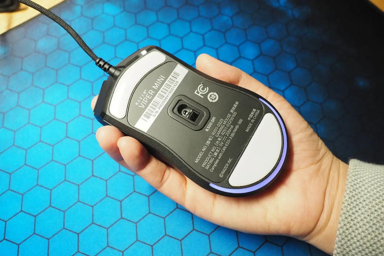 雷蛇毒蝰终极版无线鼠标评测,雷蛇毒蝰mini游戏鼠标评测