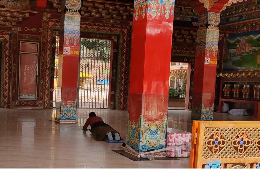 西藏的年轻人去外面打工吗,年轻人去西藏做什么工作