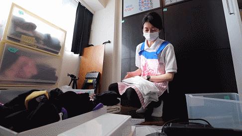 “变态”到极致的日本人,连搬家都不放过,网友拍下全过程!