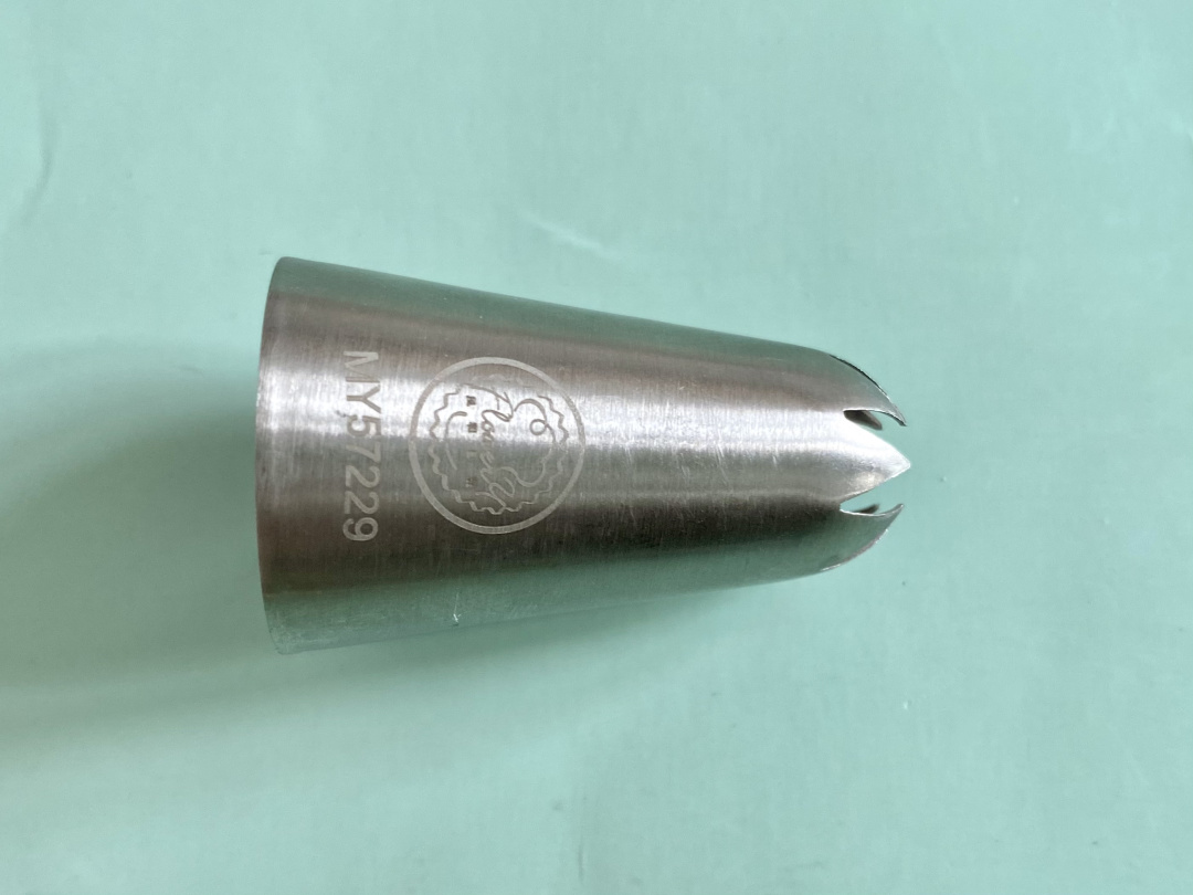 动物奶油裱花基础知识和手法,巧克力蛋糕裱花基础手法