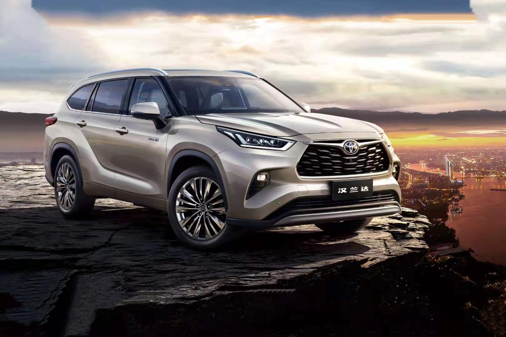 hud抬头显屏清洁,汽车hud抬头显示如何使用