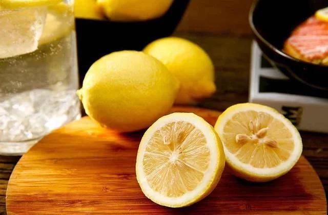 7月吃这些水果瘦身如此简单,哪些水果夏季可以做补水美白面膜