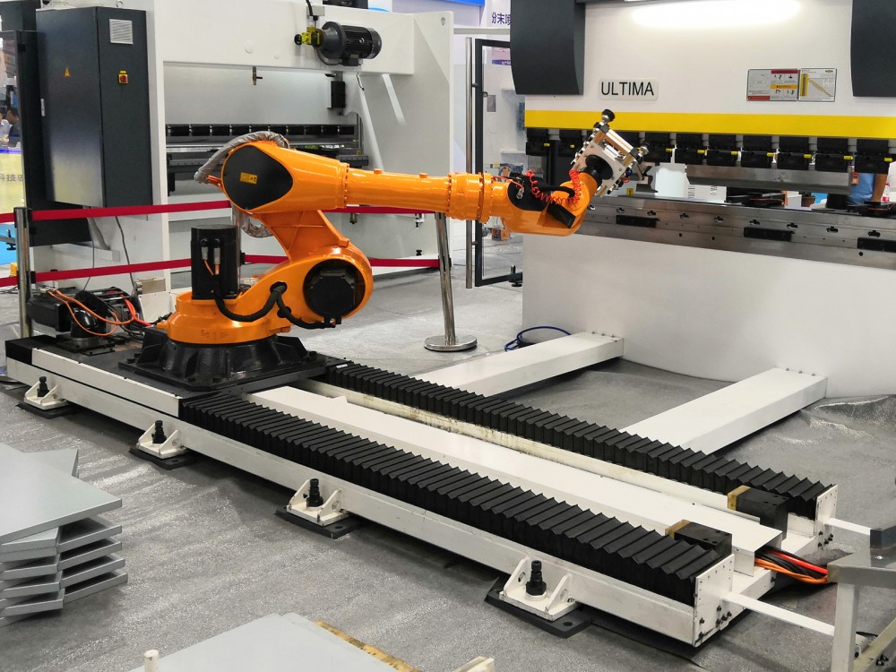 中国的航母用的日本机床吗,中国航母特种钢比日本先进吗