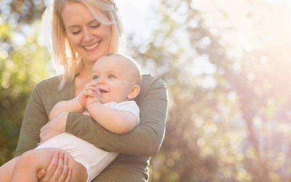 警惕危害宝宝视力的不当行为,预防和保护宝宝视力的小妙招