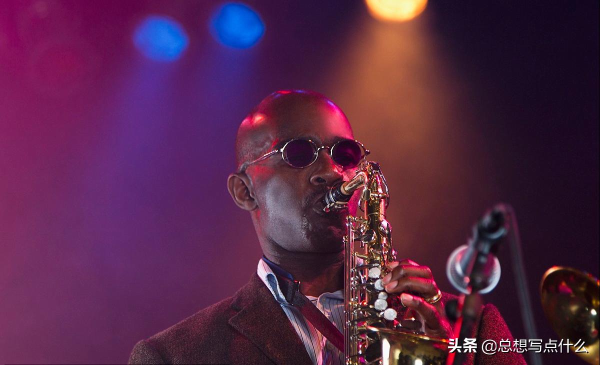 萨克斯初学者学什么音,萨克斯初学者入门课本推荐