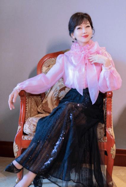 说好的不老女神，怎么生图就崩了？