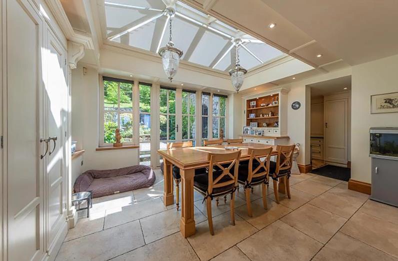 英国威尔士城堡,威尔士中世纪城堡出售