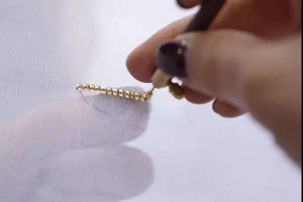 法式珠绣基础入门教程,法式刺绣小珠怎么绣