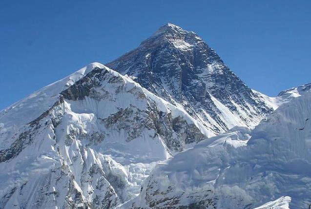 珠峰的高度是8848.13还是8844.44,珠峰高度为什么从8844变成了8848