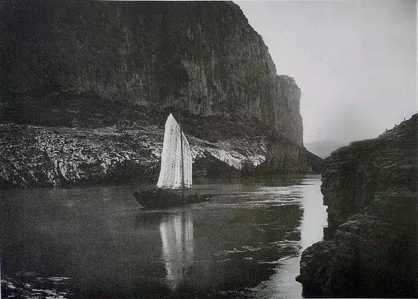 100年前中国风景建筑老照片,两亿多年前的景观