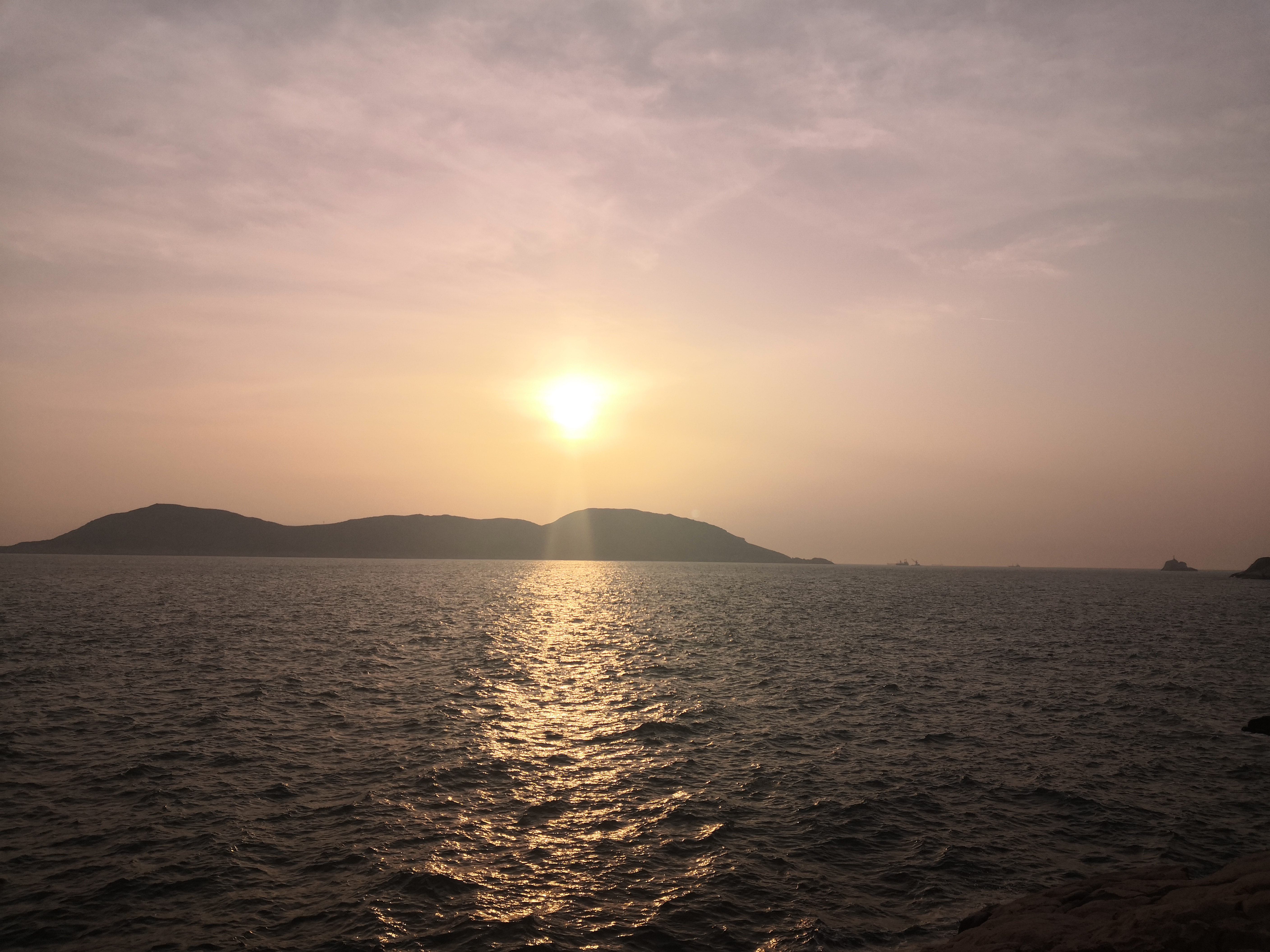 夕阳下美丽的东极岛,东极岛岛屿