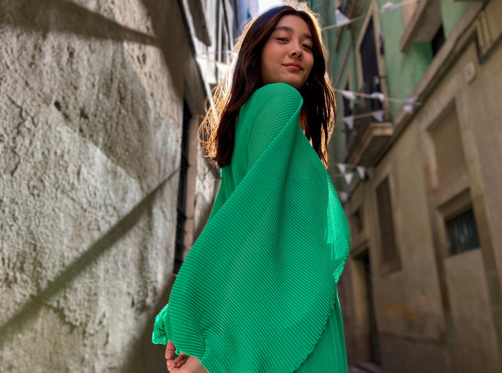 399元iphonese1代,3299元起售的iphone