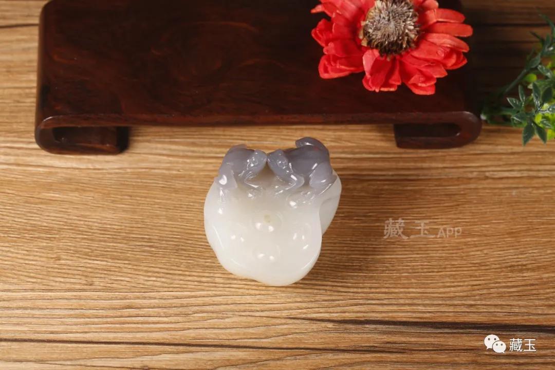 奇特和田玉,真正的紫色和田玉