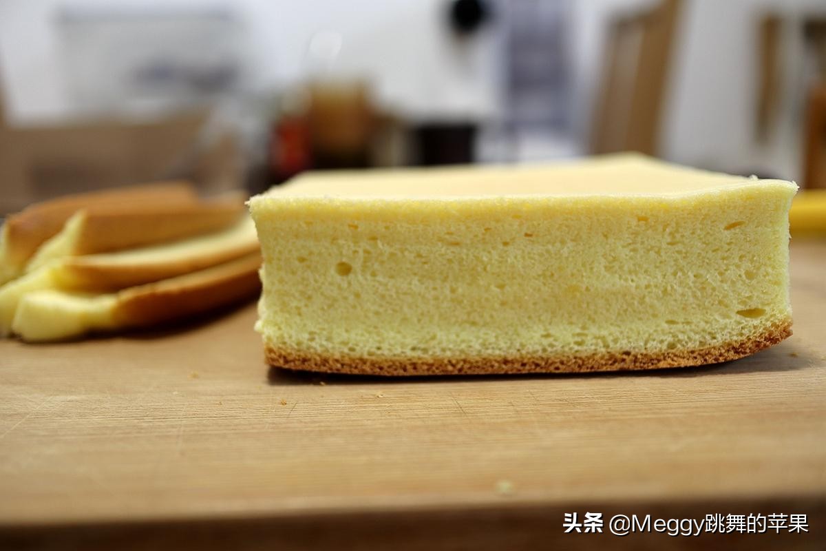 古早蛋糕和戚风蛋糕蛋白打发区别,蛋白打发到什么程度蛋糕才会柔软