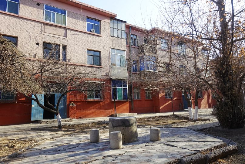 为老年人提供活动场地,老年活动室桌椅摆设