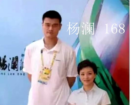 姚明与女儿姚沁蕾最近打球视频,姚明12周岁的女儿姚沁蕾身高