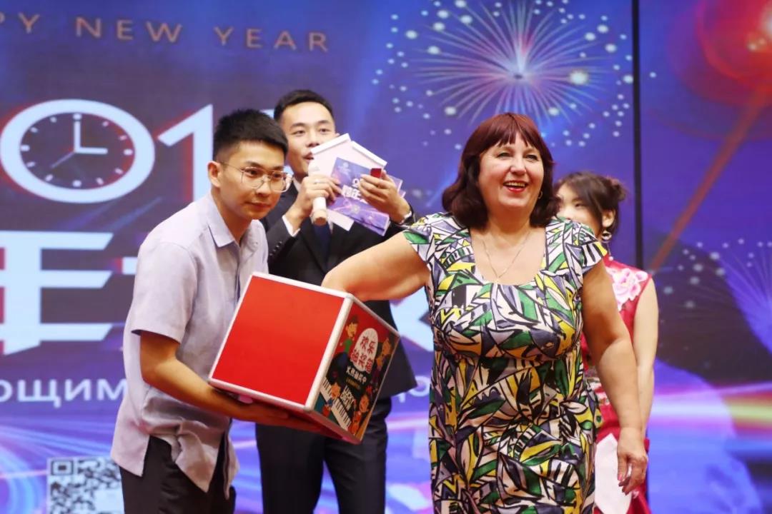 海南三亚跨年酒店,三亚大东海酒店最新价格表