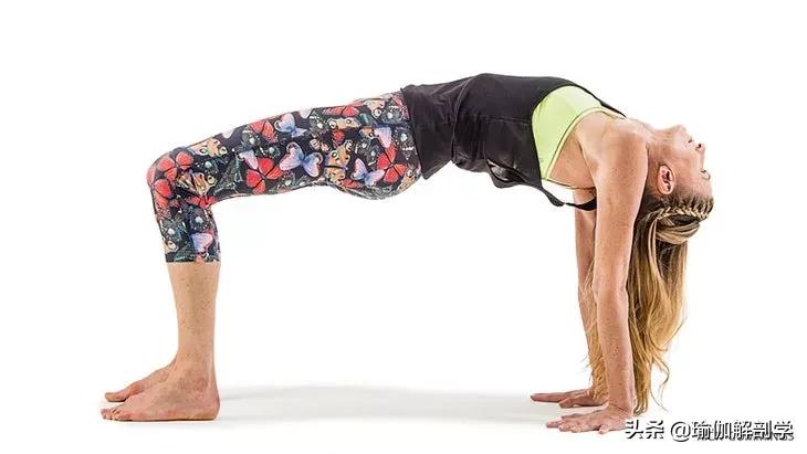 每日瑜伽肩颈简单12节理疗动作,颈肩背部酸痛缓解瑜伽动作