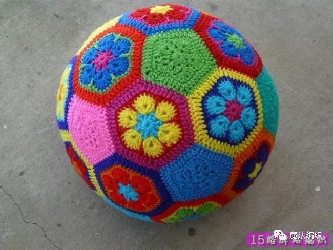 钩针足球教程图解,钩针编织足球的教程