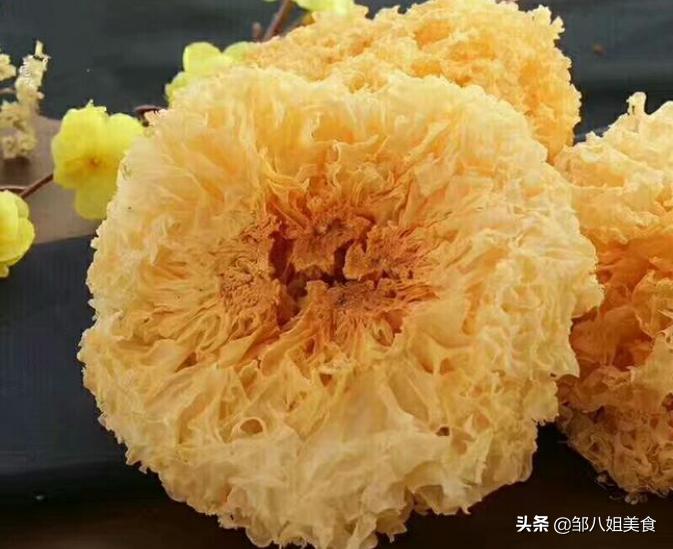 煮银耳汤怎么才能不溢出来,银耳怎么泡怎么煮汤才更溶