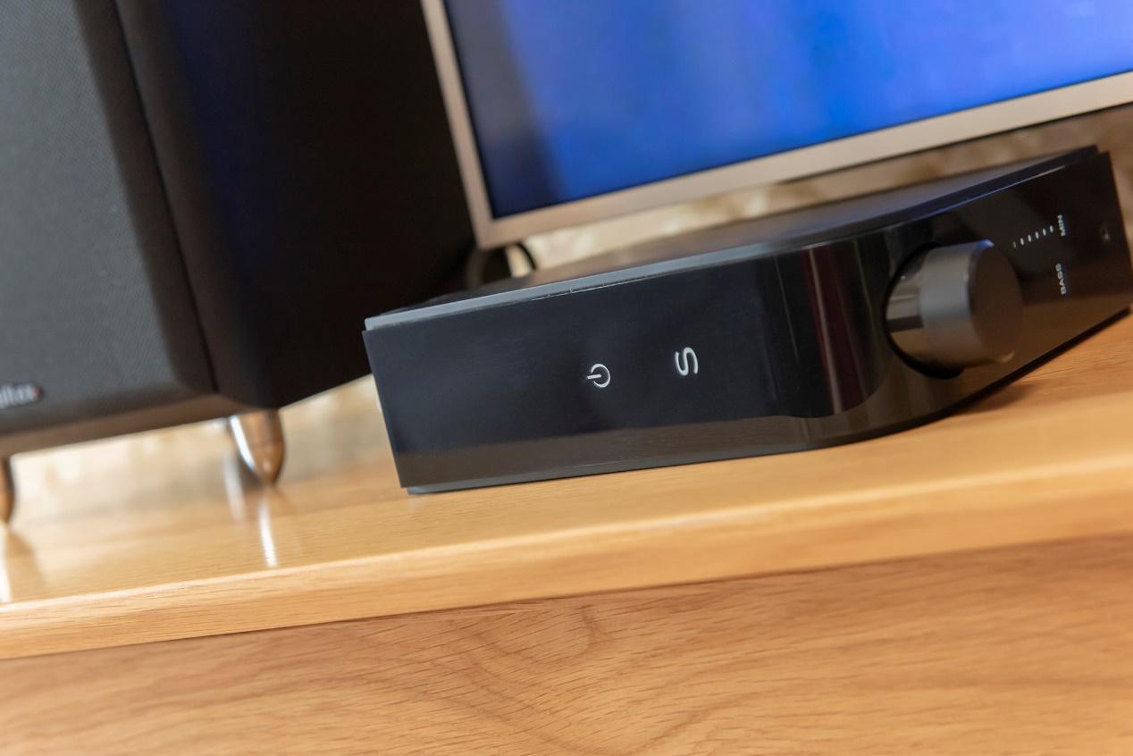 让你的耳机系统通通吃灰深度谈谈不得不服的英国NAD解码功放