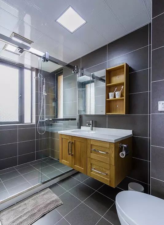 卫生间圆镜子加镜柜效果图,卫生间智能镜柜一体选哪种