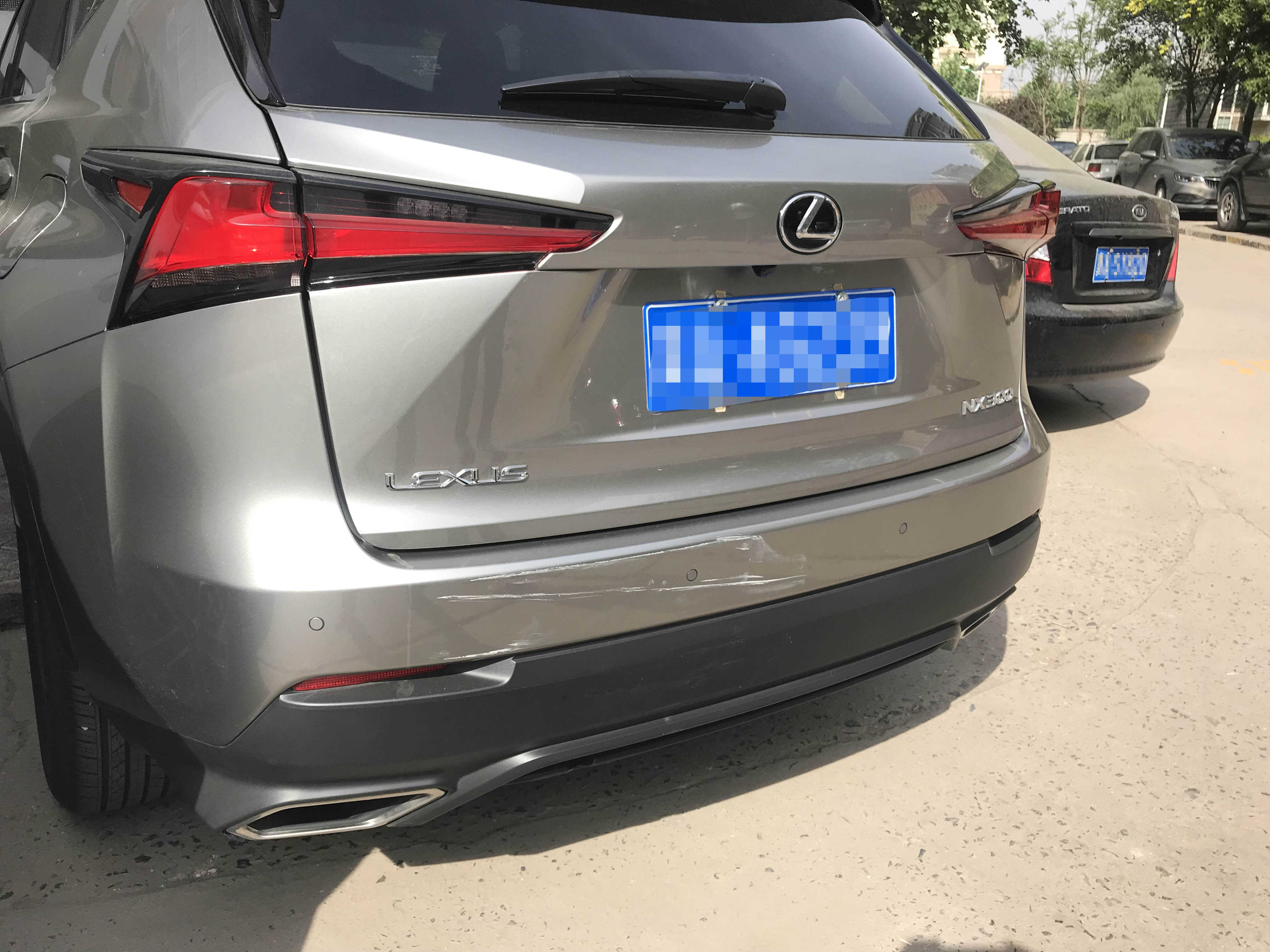 4s店喷的漆是原厂漆吗,4s店喷的是烤漆吗