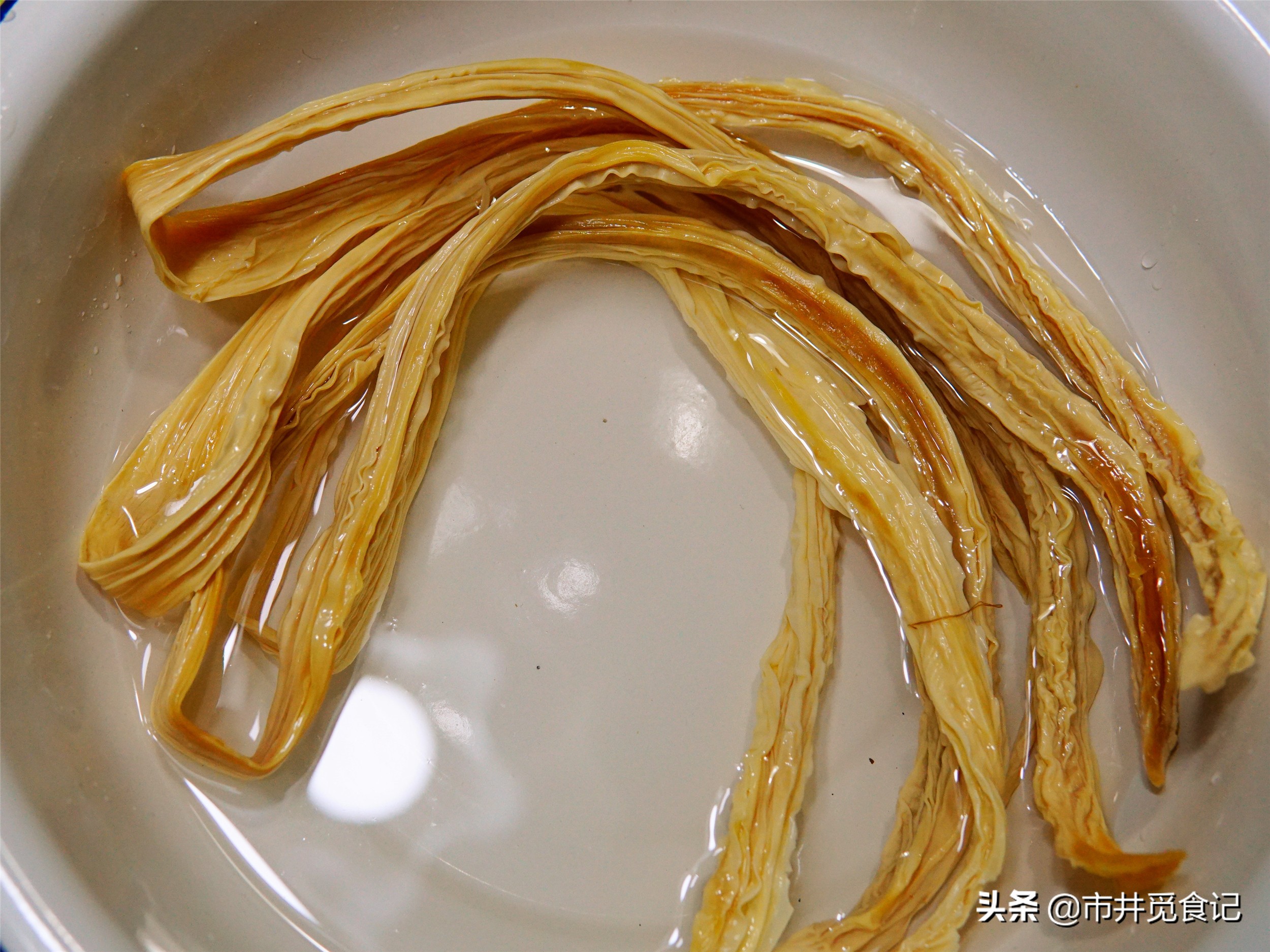 好吃不腻的辣条自制,自制家庭版辣条用普通面粉