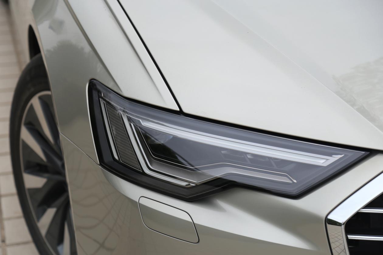 试驾新款奥迪a6l视频全部,奥迪a6l55tfsi3.0t