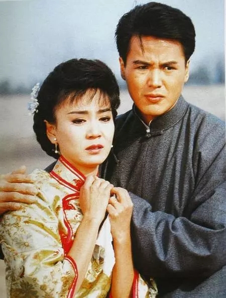 刘雪华比琼瑶大多少,刘雪华琼瑶剧有多成功