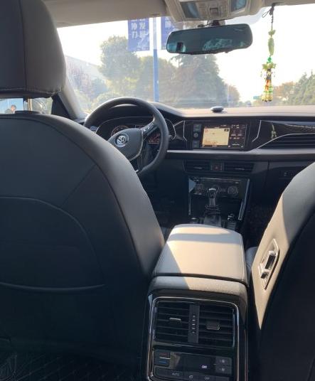 大众帕萨特什么时候入手,大众帕萨特开着怎么样