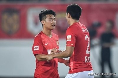 恒大中前场利器：严鼎皓看到了15接班人的影子，加油小伙子