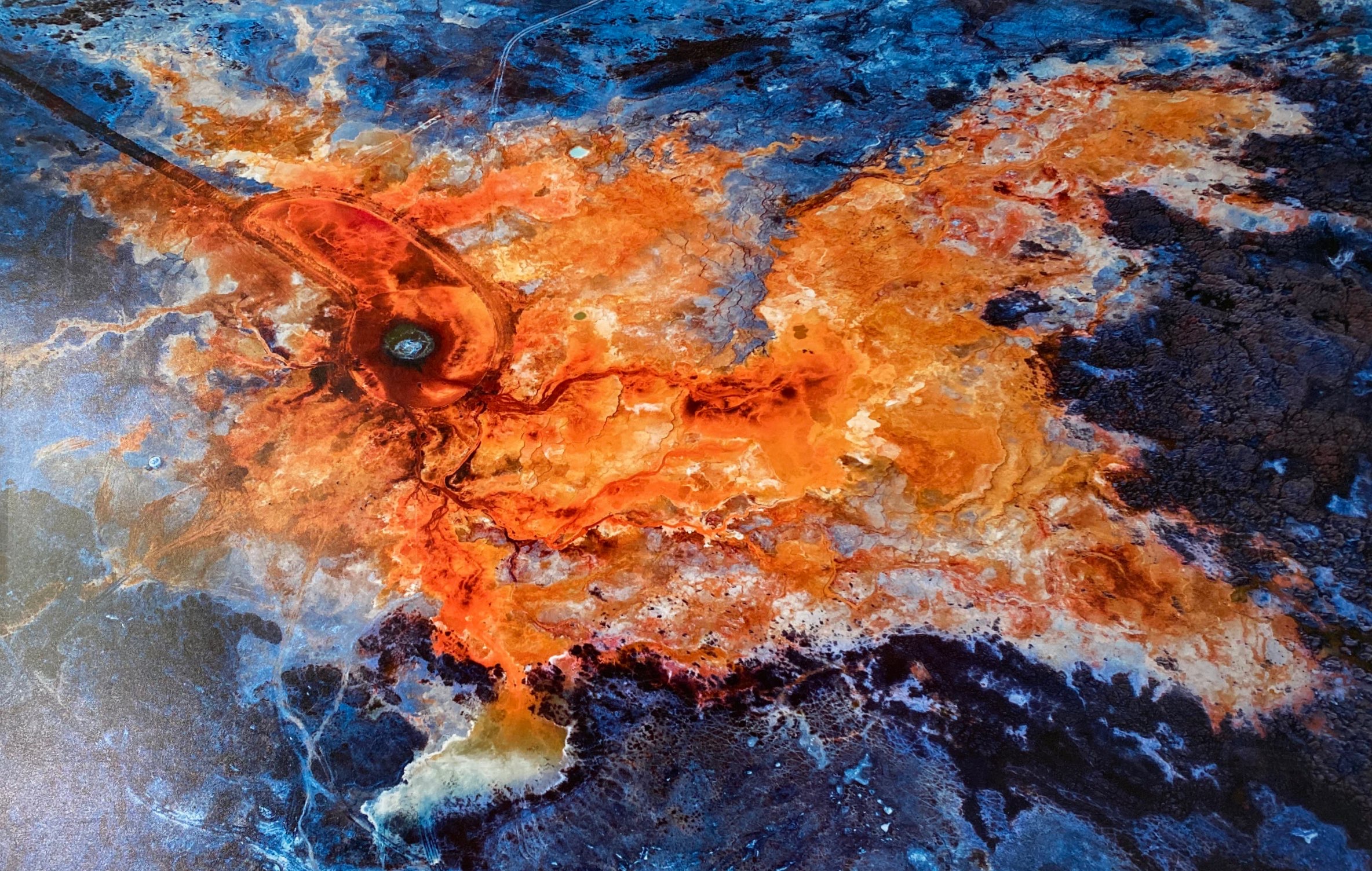 恶魔之眼艾肯泉,恶魔之眼艾肯泉结构