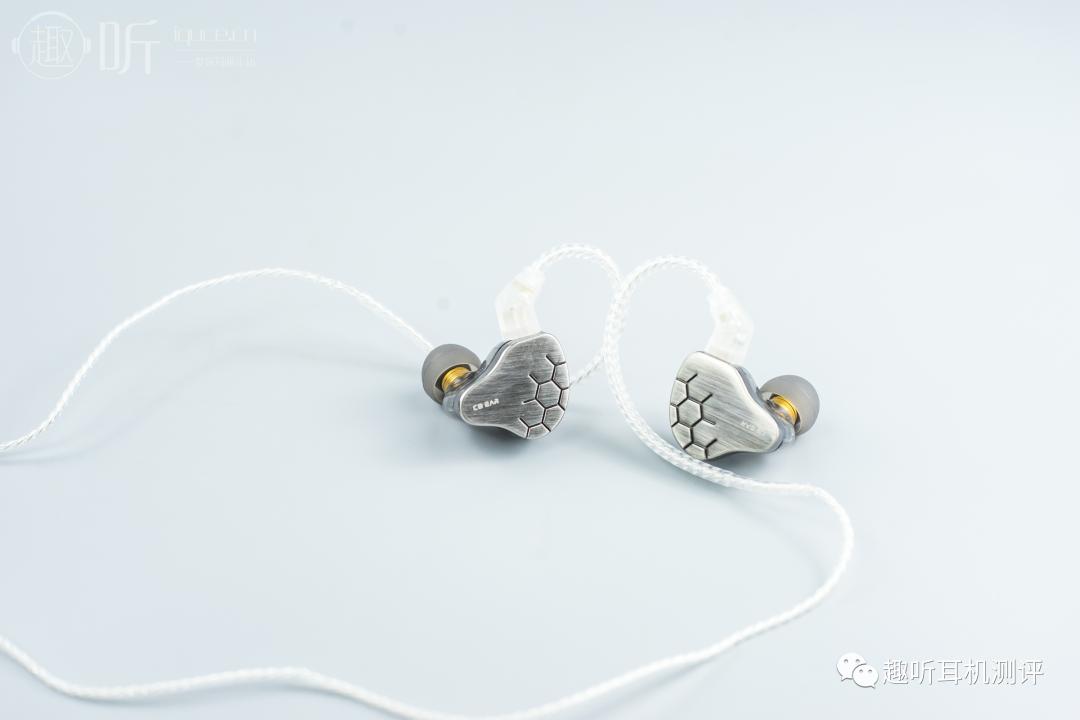 云魁云雀入耳式耳机测评,吃鸡云雀入耳式耳机测评