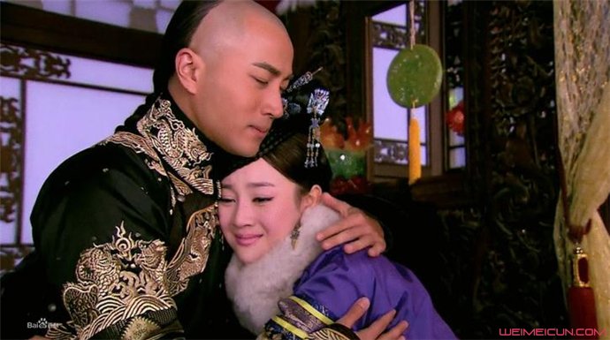 26岁嫁皇太极，死后授正妻称号，她和皇太极的爱情堪比言情小说