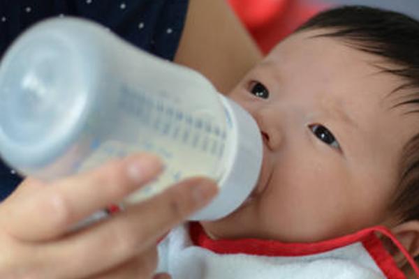 9款奶粉到底有没有问题,现在哪些进口奶粉出了问题呢