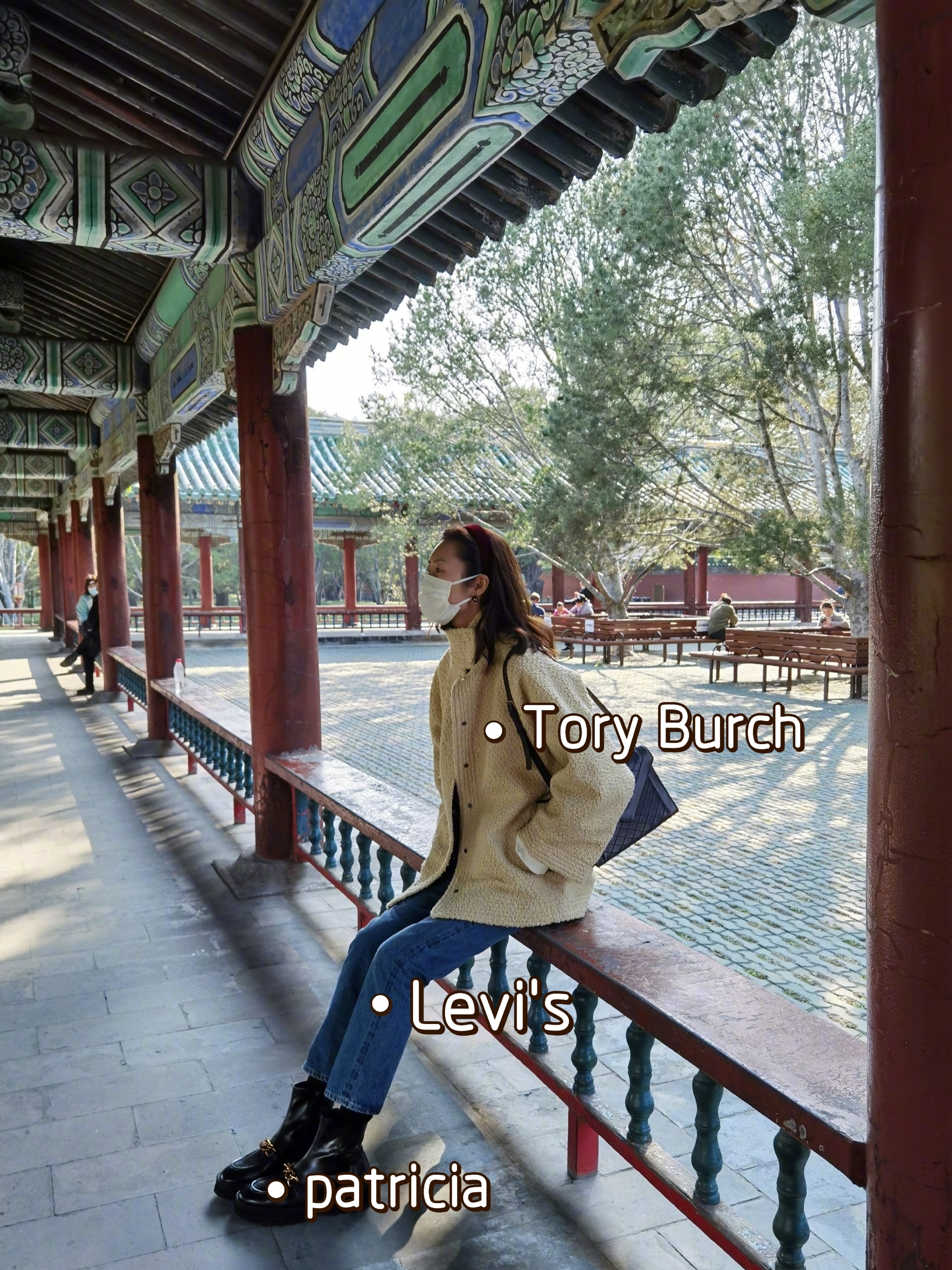 跟着明星学穿搭冬40岁,刘雯冬日雪景穿搭