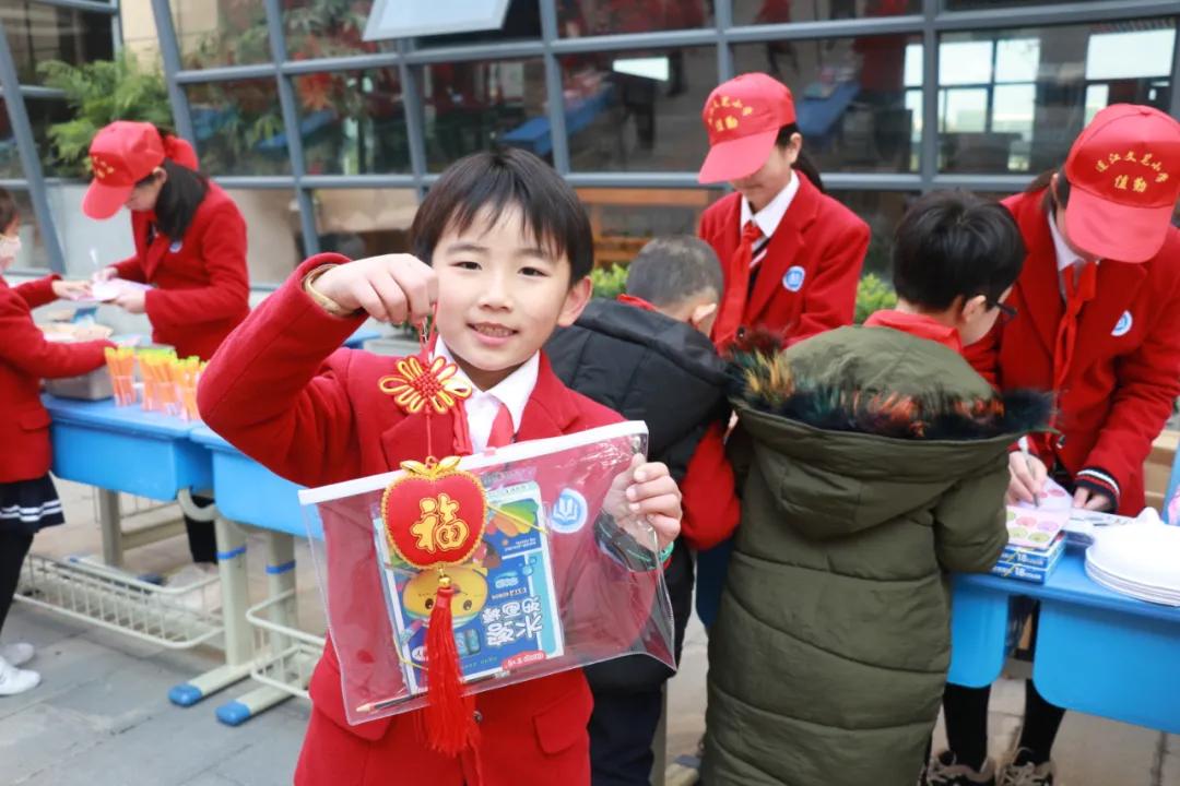尚雅文笔相约明天——连江县文笔小学欢迎新同学