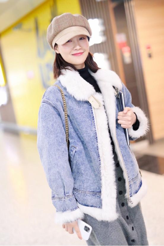 蓝盈莹的穿搭品味不输时尚博主,蓝盈莹同款梨花烫穿搭