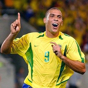 世界足坛十大巨星海报,世界足坛十大巨星排行榜