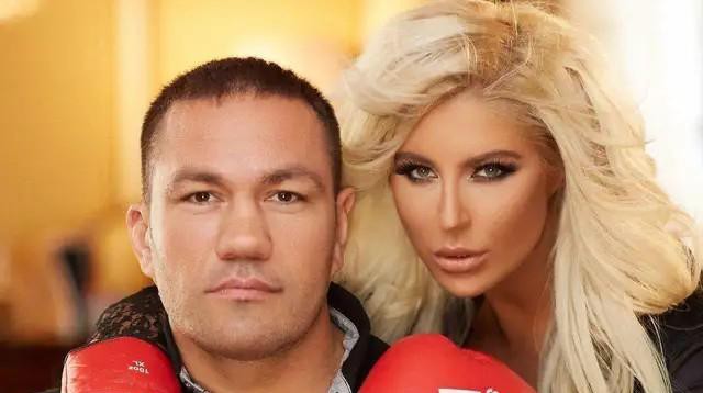 淇濆姞鍒╀簹鍗佸ぇ浼犲鏄庢槦,淇濆姞鍒╀簹鐜懓鐜嬪浗