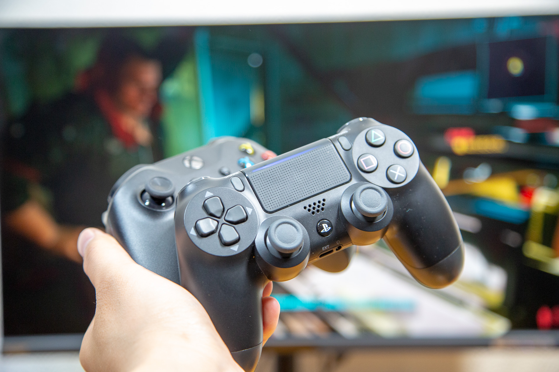 宏碁xv282k显示器接口,宏碁2k曲面显示器评测