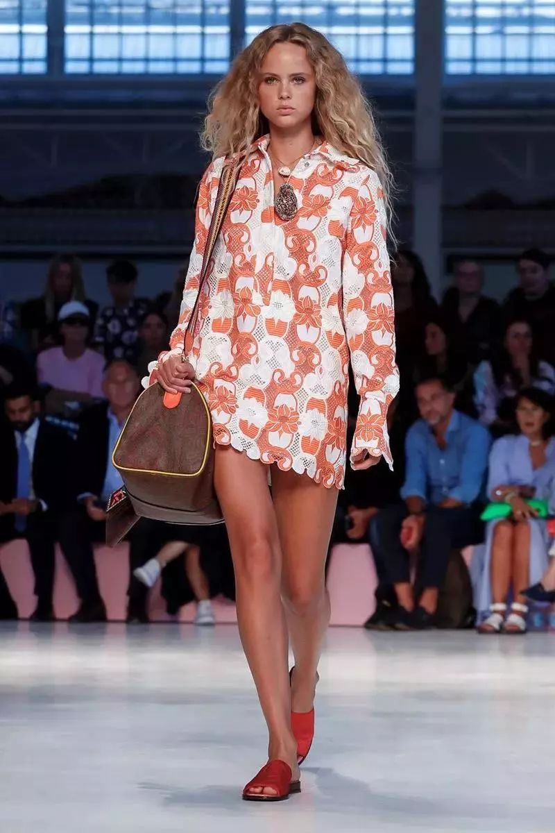 etro近况,etro佩斯利花纹真丝连衣裙