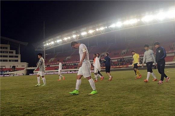 大连足球的巅峰与衰落原因,大连足球退役视频