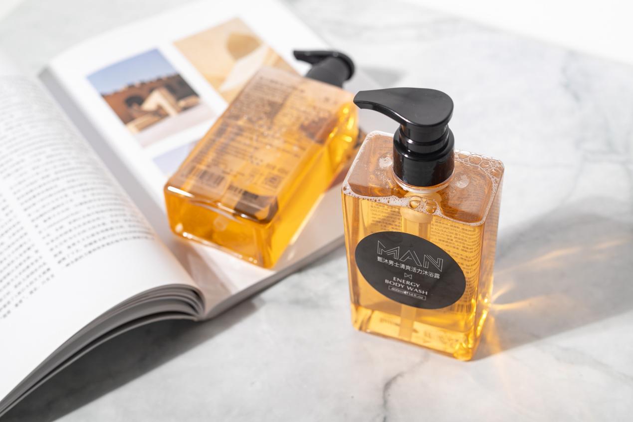 香奈儿邂逅柔情淡香水和迪奥花漾,迪奥旷野和香奈儿蔚蓝香水哪个好