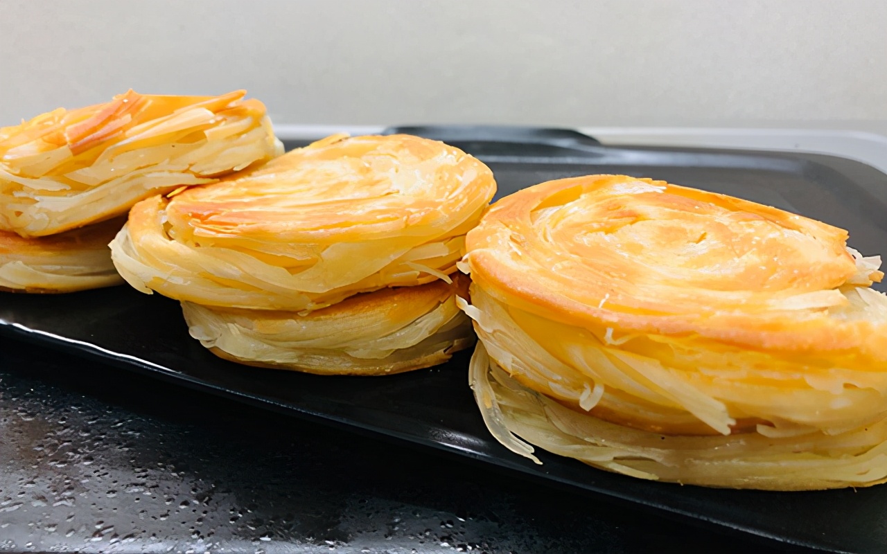 做盘丝饼的诀窍金黄酥脆满口香,怎么做葱花盘丝饼